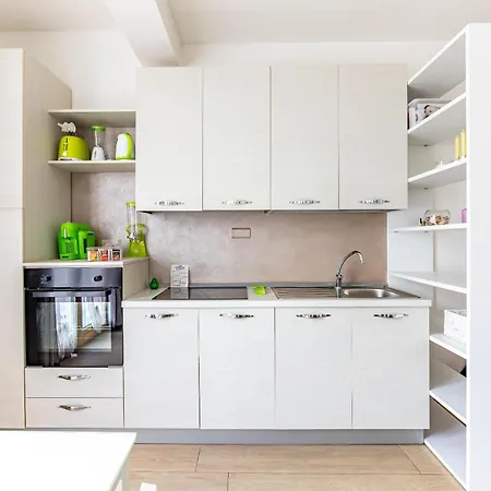 Orizzonte 5 Terre - Via Lunigiana 221 - Stazione Migliarina, Interno 19 Apartamento