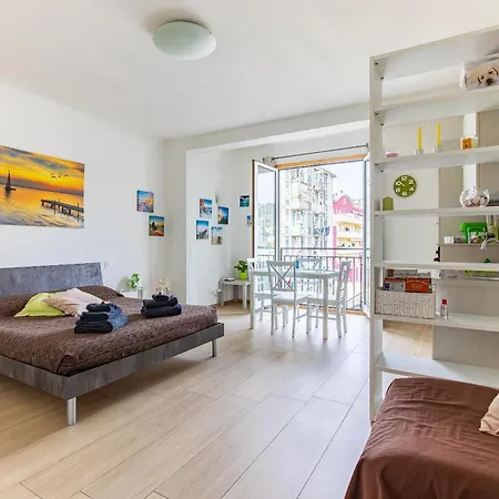 Orizzonte 5 Terre - Via Lunigiana 221 - Stazione Migliarina, Interno 19 Apartment