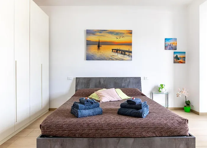 Orizzonte 5 Terre - Via Lunigiana 221 - Stazione Migliarina, Interno 19 Apartment