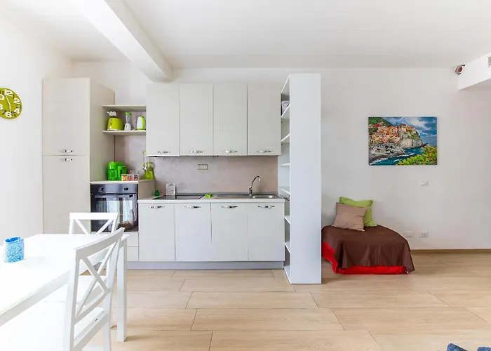 Orizzonte 5 Terre - Via Lunigiana 221 - Stazione Migliarina, Interno 19 * 斯培西亚